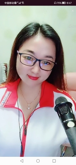 依依🌺星🌺城事主播照片