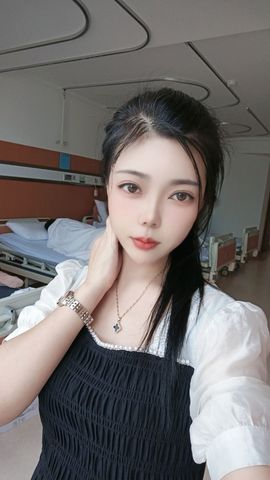 ღ娜娜ぃ安静唱歌🍀主播照片