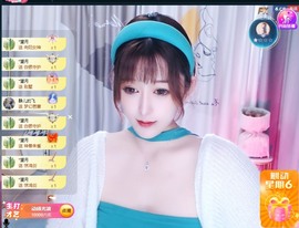 近视又散光主播照片