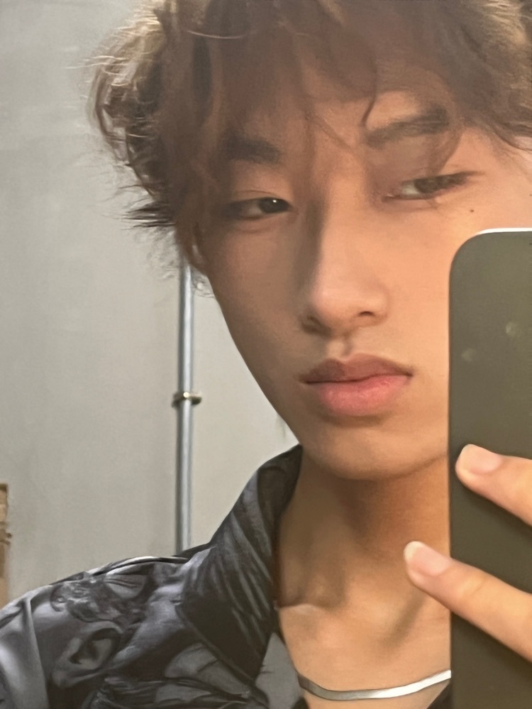 悲伤小羊的主播照片