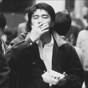 偷偷的叹了口气的头像