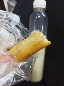 高音低音地沟通主播照片