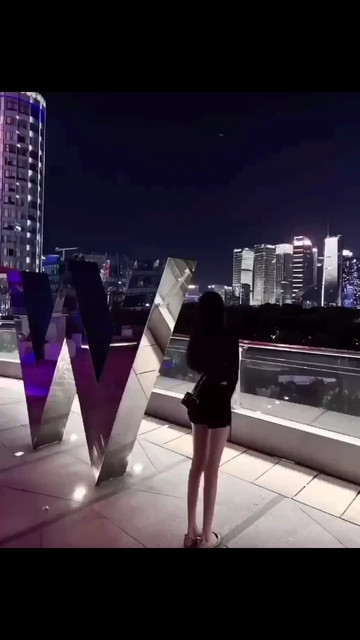 希望你锦绣山河万人向