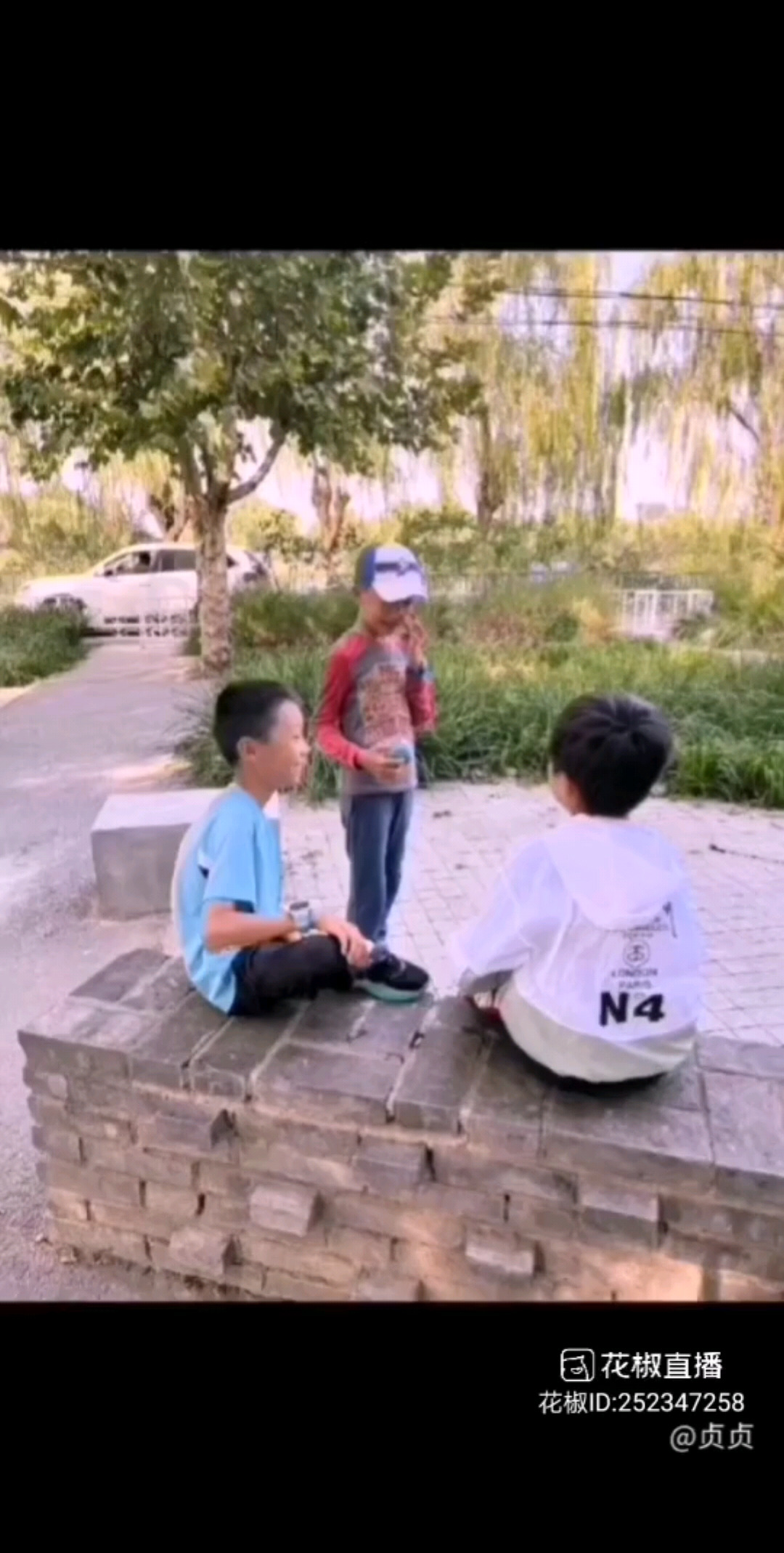 醉后不知天在水，满船