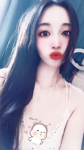 小玲宝🧸安静唱歌主播照片