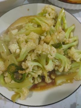 挖宝的山匪﹏占戈主播照片