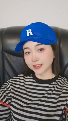小鹭儿主播照片
