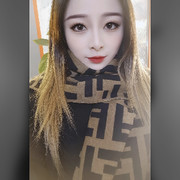 小馨待定直播头像