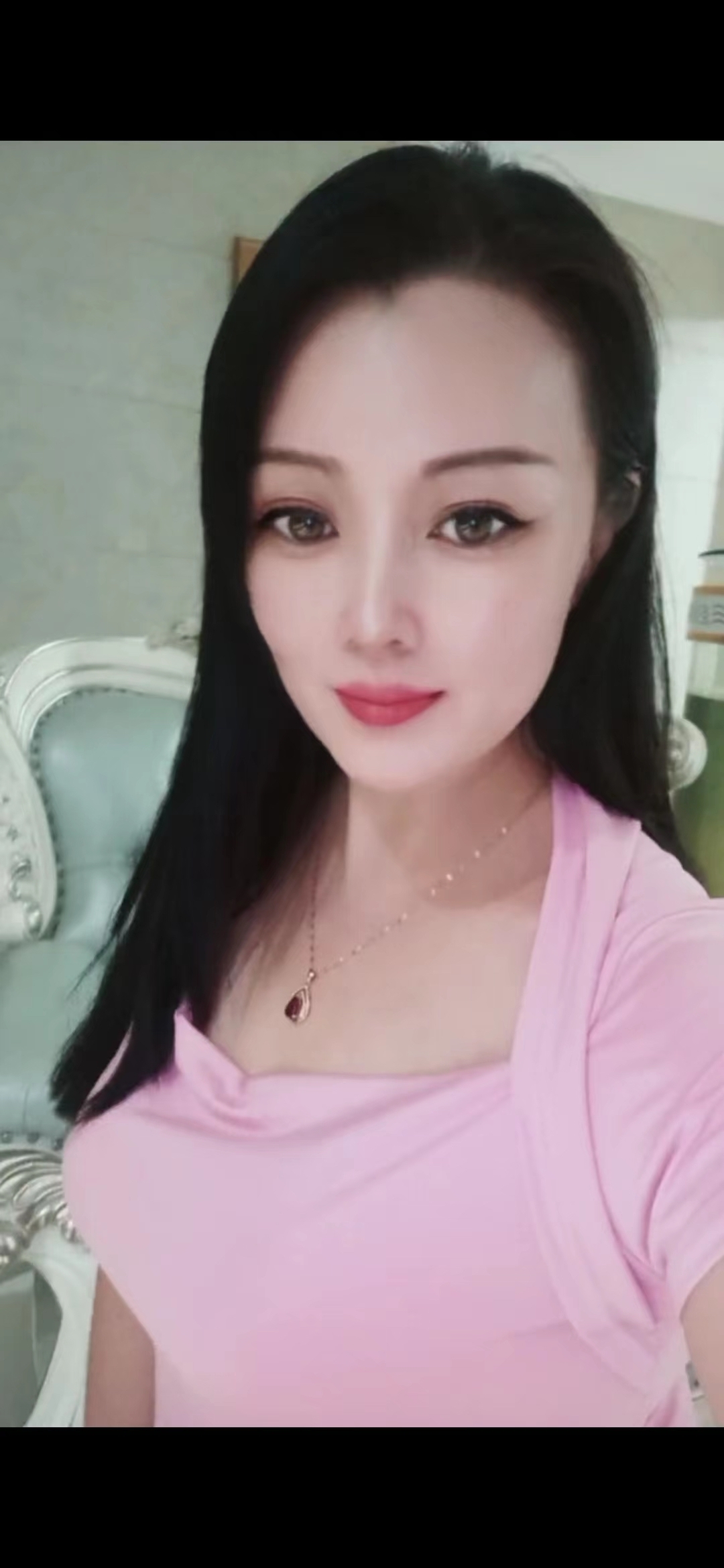 红桃9i的主播照片