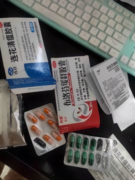 唔～飞机主播照片