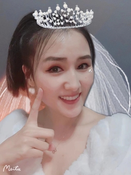 小婷🎤烟嗓☆づ的图片