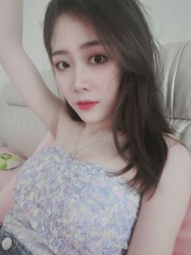 .奕露西￥唱歌.主播照片