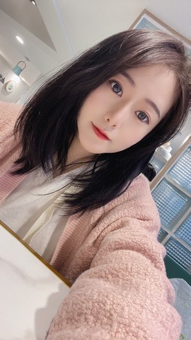 虹宝❣唱歌晚11点主播照片