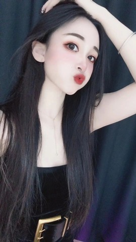 小玲宝🧸安静唱歌主播照片