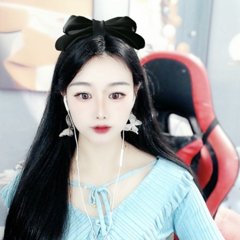 新人十一唱歌的主播海报