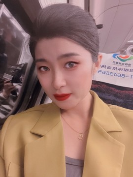 小雅代理ღ招财吖主播照片