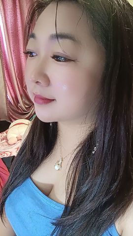 磨人的小依依主播照片