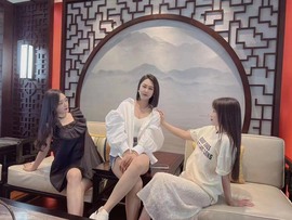 北家黄黄求票主播照片