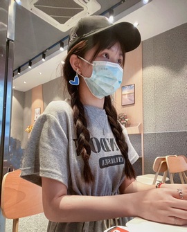 周周zz.主播照片