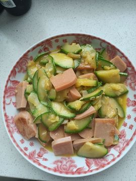 顺其自然可好呢，主播照片