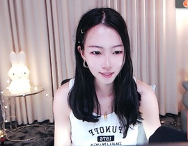 网一妹妹主播照片