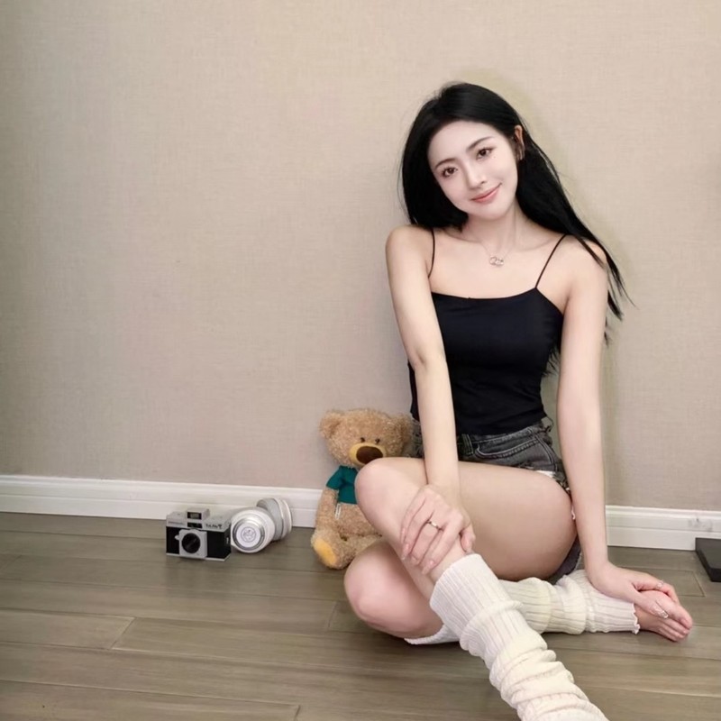 蓝莓呀~的主播海报
