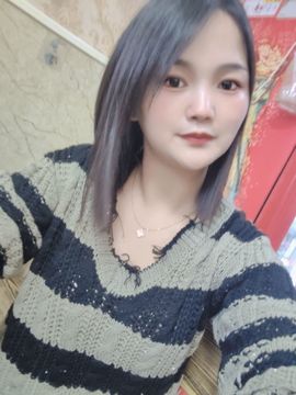 小甜求电费呀💕主播照片