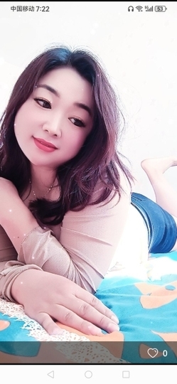 依依🌺星🌺城事主播照片