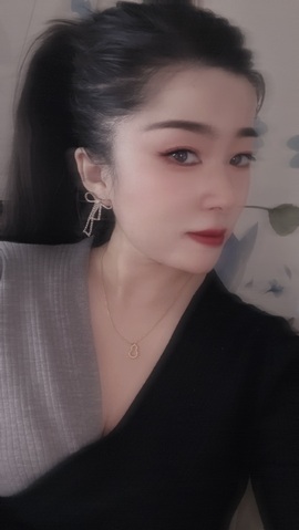 小雅代理ღ招财吖主播照片