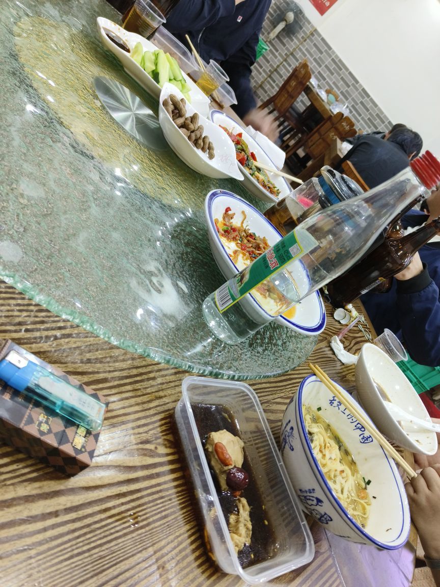 飞鸟与鱼路不同的图片