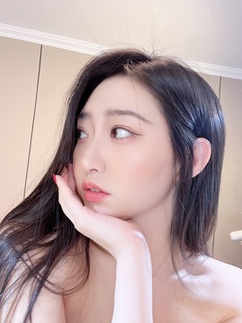 心儿ღ主播照片