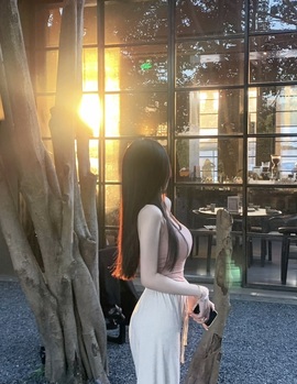 阿九休两天主播照片