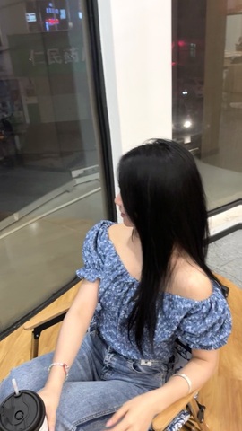 周周zz.主播照片