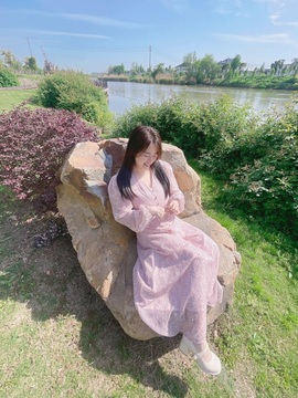 虹宝❣唱歌晚11点主播照片