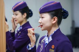 2025不好过主播照片