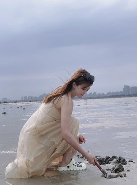 清雅休主播照片