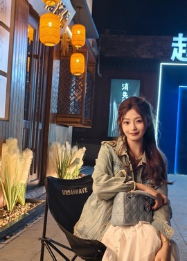 只只，主播照片