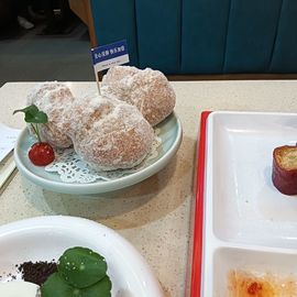 请叫我酱油～的图片