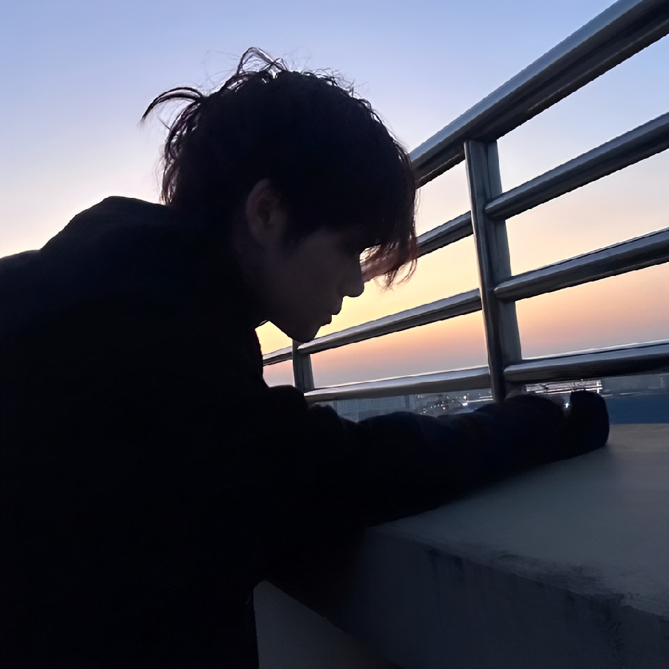 24键海报