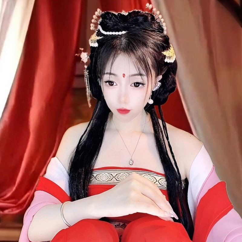 只ソ只的主播海报