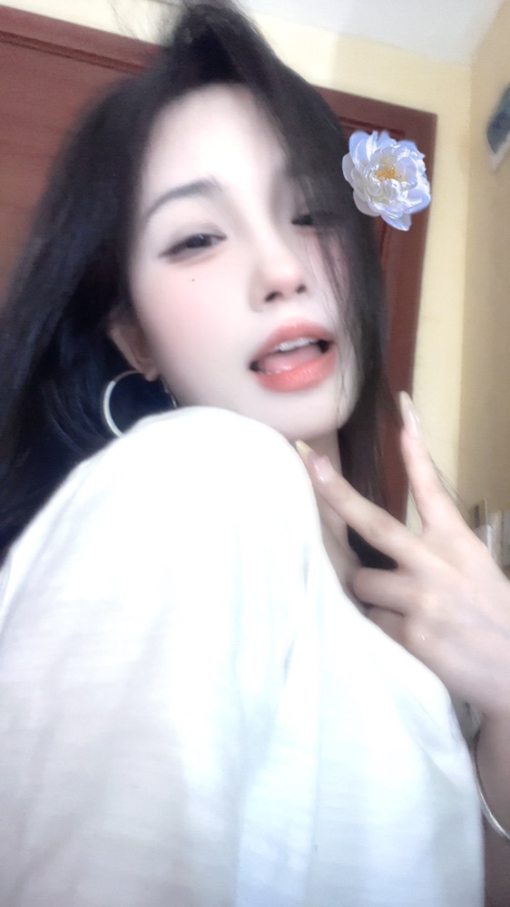 优雅菲🥑主播图片