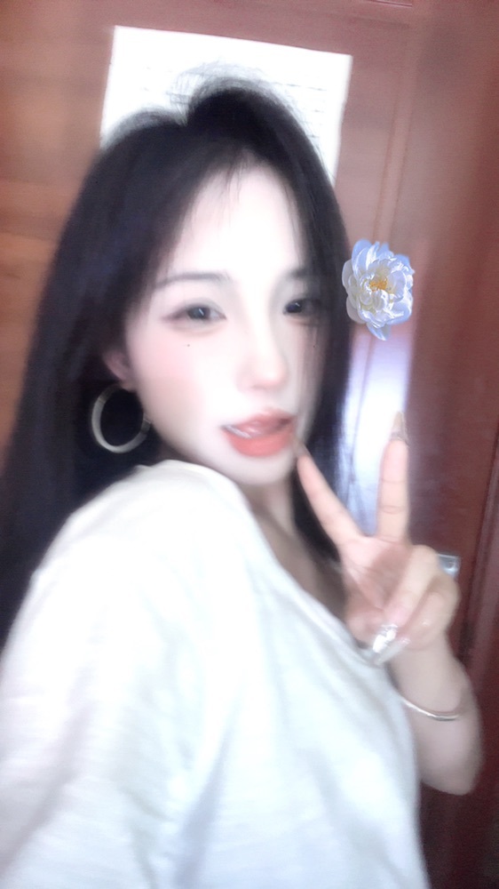 优雅菲🥑主播图片