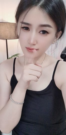 丹小欠主播照片
