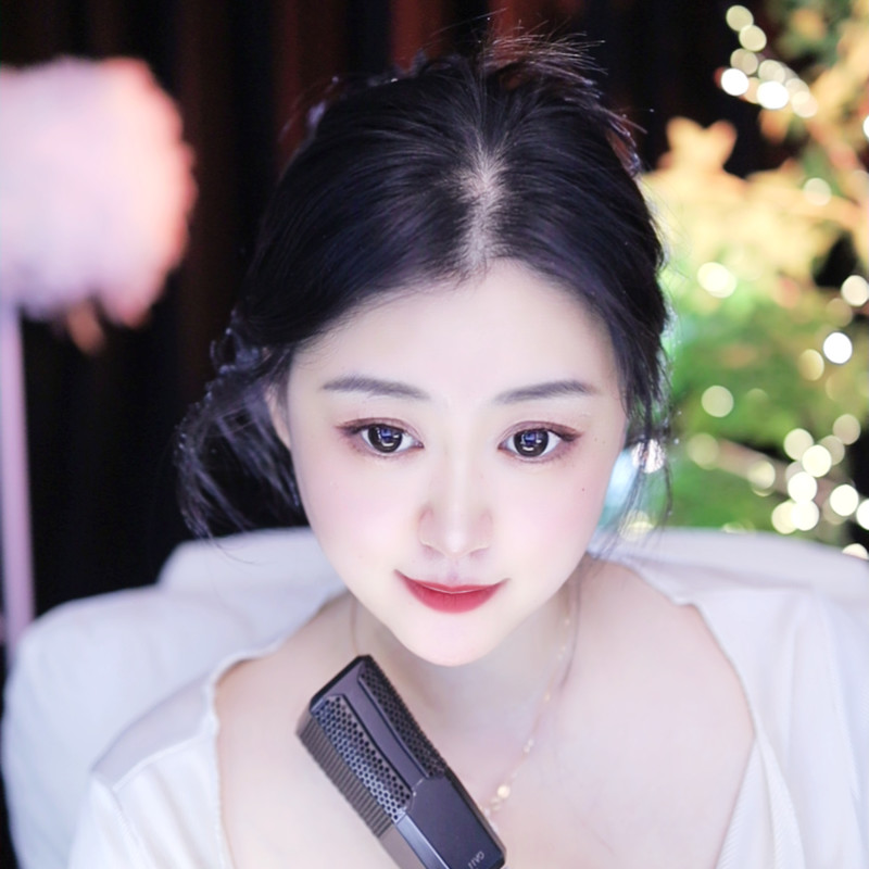 阿蓝呀海报