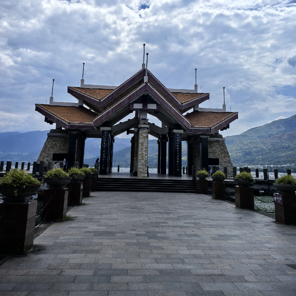 漫步云端💦海报