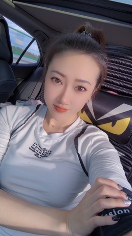 兔兔坚持住，加油主播照片