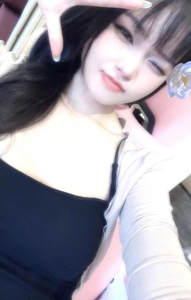 小鹿暂休中主播照片