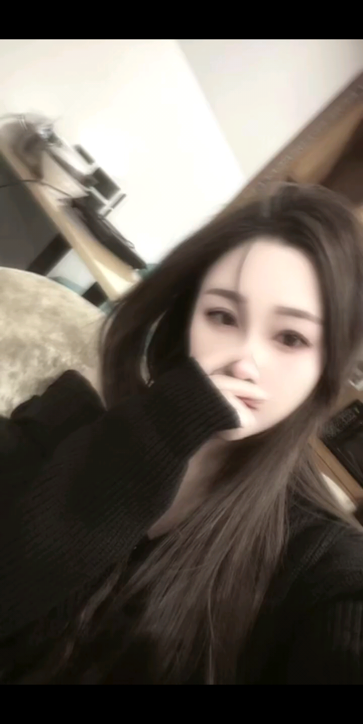 继续臭美/窃笑/窃笑