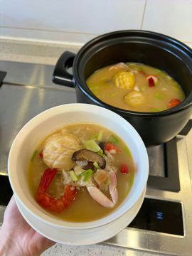 小洛洛今天休息主播照片