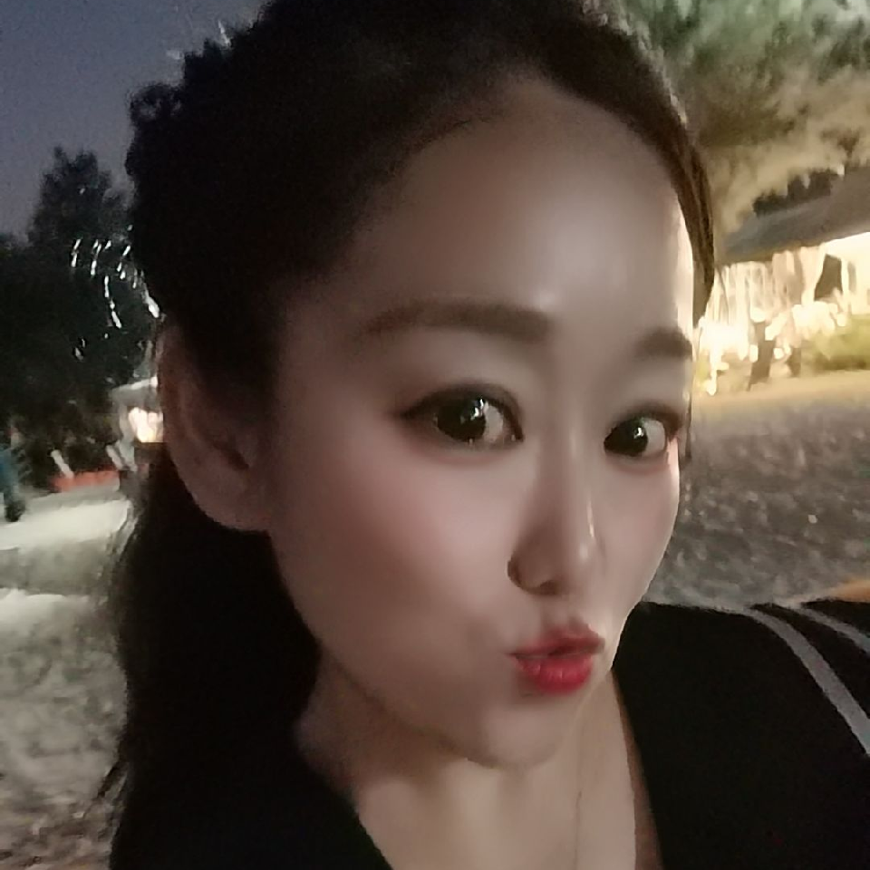 ♣摄影的魟鱼，，，，海报
